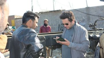 ضلعی انتظامیہ سوات نے نان کسٹم پیڈ (کٹ) گاڑیوں کے خلاف آپریشن کاآغازکیا۔