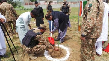 ڈپٹی کمشنر سوات ثاقب رضا اسلم نے سوات کے علاقہ برہ بانڈئی میں پاک فوج کے زیراہتمام ایک سادہ مگر پروق