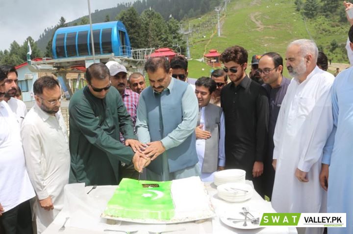 ملک بھر کی طرح سوات میں بھی 72 ویں یومِ آزادی کا جشن ملی جوش و جذبے سے منایا گیا۔