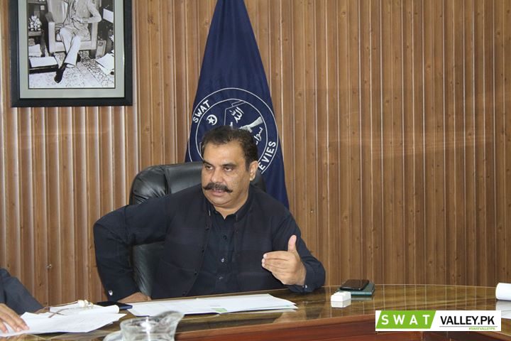 حق حقدار کے حوالے۔