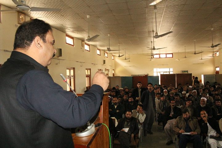 ڈپٹی کمشنر سوات ثاقب رضا اسلم کی سربراہی میں مٹہ ڈگری کالج میں کھلی کچہری کا انعقاد