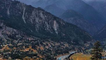 Green Top, KalamLocated in Swat Valley, Kalam is home to one of the most sceni