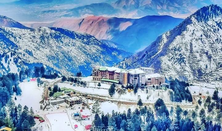 مالم جبہ، سوات ویلی۔۔
Beauty of Malam Jabba Ski resort during snowy season(a