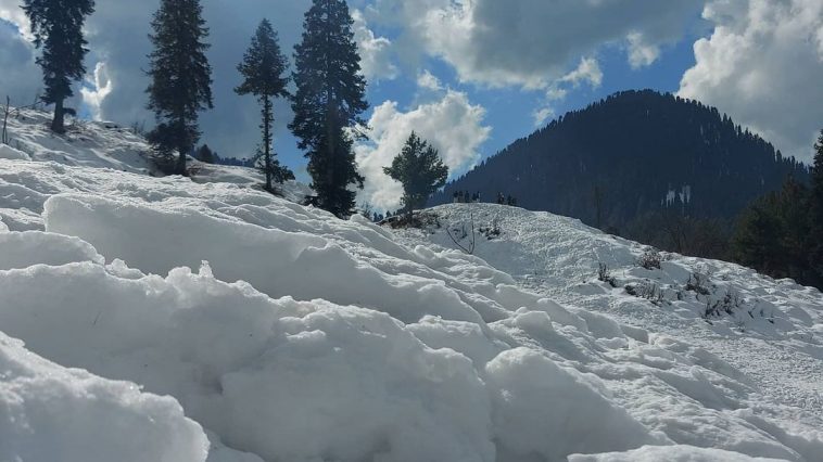 Fall in the lap of snow and feel the vibes of winter in Switzerland of Pakistan