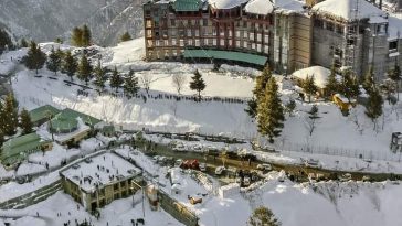 مالم جبہ، سوات ویلی۔۔
Aerial view of snow-covered Malam Jabba Ski Resort(als