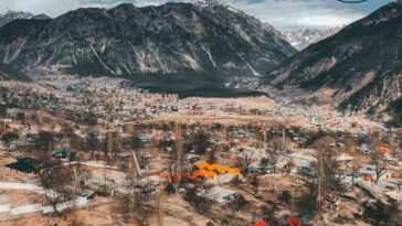 Chillin City View!!!Winters do a make over to Kalam Valley