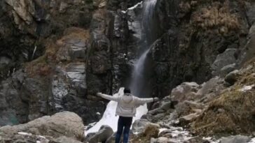 Today at Frozen Jarogo Waterfall, Swat Valley
.
.
.
.
.
.
.
.
.
.
.