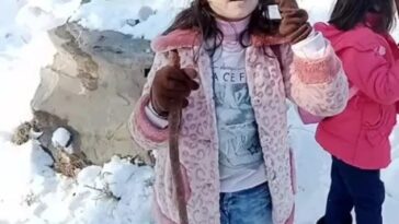 Review of our Sweet Group Member who is enjoying snowfall at Shogran...So Hurr