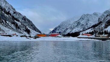 So lovely was the loneliness of Mahodand Lake
.
.
.
.
.
.
.
.
.
.
.
.
