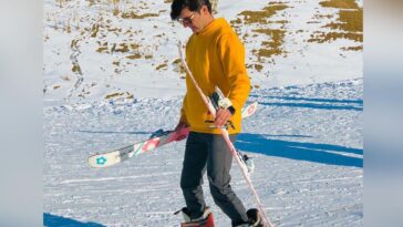 Snow skating