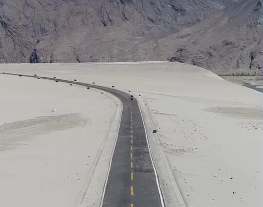 Sarfaranga Cold Desert Skardu, Gilgit Baltistan.Follow for more amazing posts.