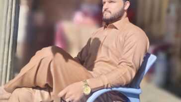 تم نے پوچھی نہ خیریت جس کی
حال اس کا خراب ہے تا حال