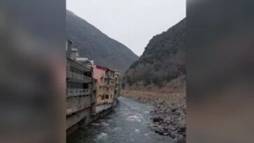 This is just the perfect season to visit the beautiful Swat when every spot turn