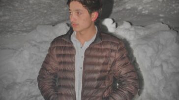 ہمیں لگا تم سمجھوگے ہمیں
تم نے ہمیں غلط سمجھا
.
.
.
.
.
.
.
.
.
.
.
.