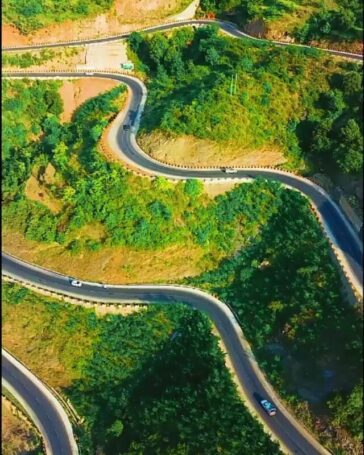 Beautiful Malam Jabba roadSwat valley - KPK.
.
.
.