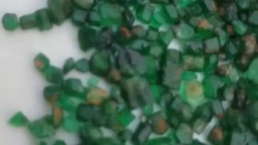 Swat emerald rough available 85carat