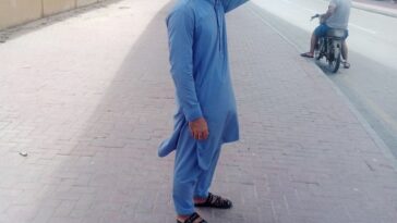 زمــــا د ټـــولــــــو ارمـــانــونـــو جــــنـــازه وتــلــه
تا خو په داسې ور